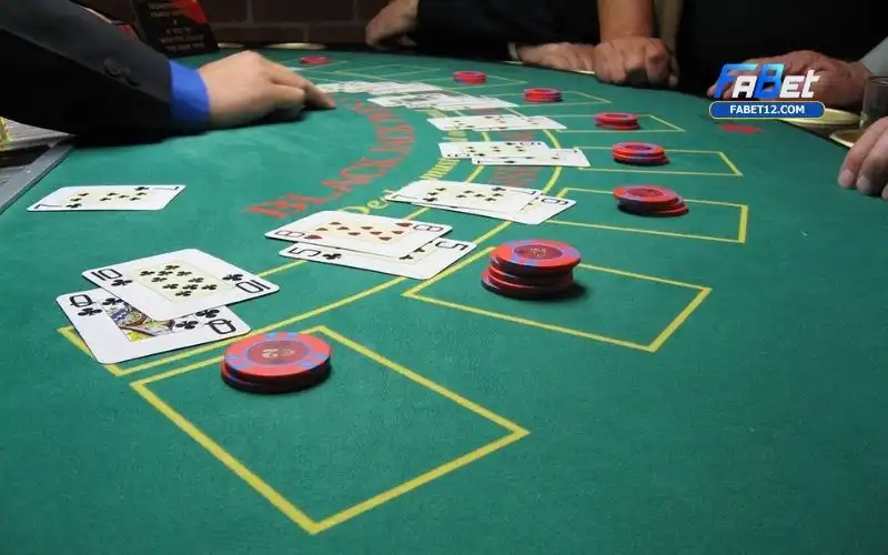 Blackjack – Hướng Dẫn Toàn Diện Từ Cơ Bản Đến Nâng Cao 3 Blackjack – Hướng Dẫn Toàn Diện Từ Cơ Bản Đến Nâng Cao